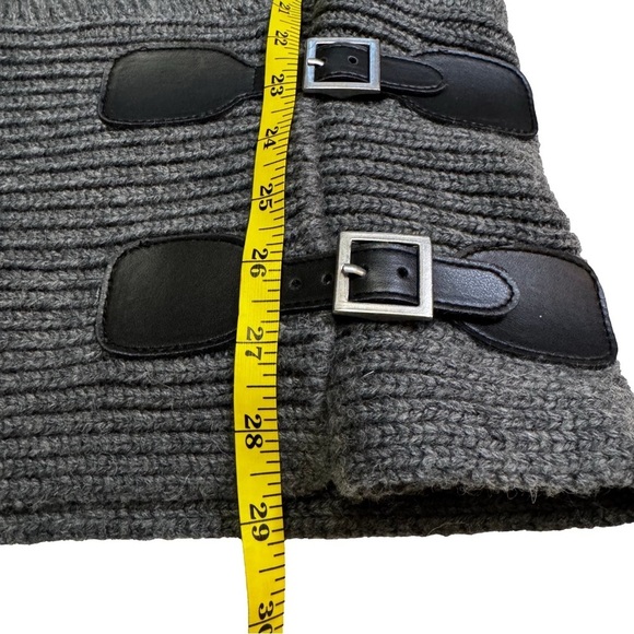 Moda International Gray Sweater Size Medium Wrap Buckle Shawl Collar Ribbed NWT - Picture 12 of 13